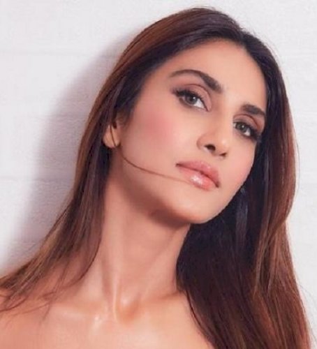 Vaani Kapoor turns to natural products for hair care