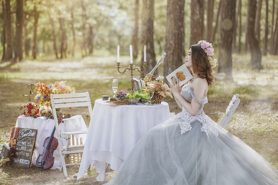 Cinderella One-Piece Fashion Wedding Bride: A Timeless Fairy Tale Look