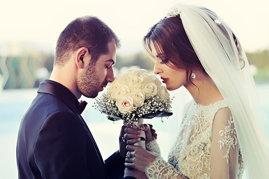 Customizing Your Wedding Vows: Making Them Personal and Meaningful