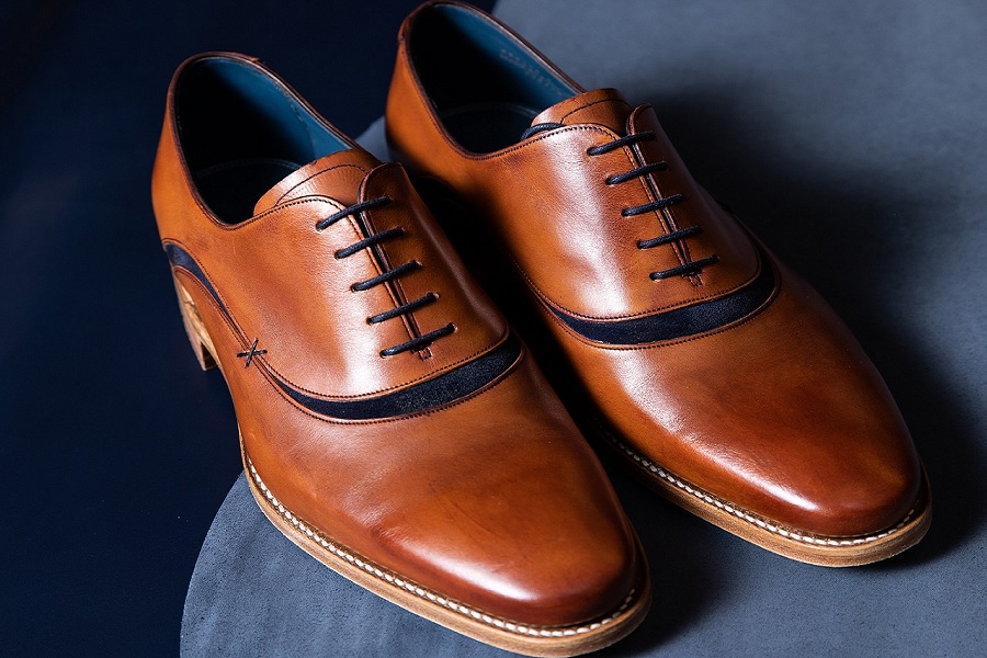 The Timeless Elegance of Oxford Shoes: A Leather Fashion Staple