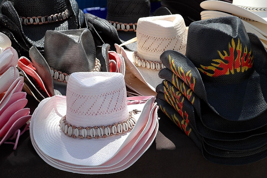 A Guide to Different Hat Designs: A Fashion Essential