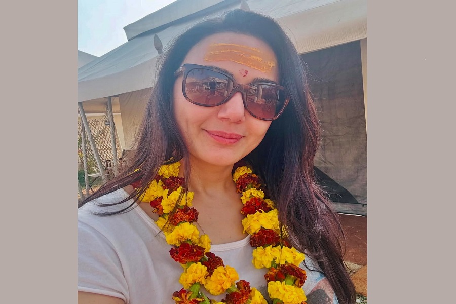 Preity Zinta takes a holy dip at holy Maha Kumbh