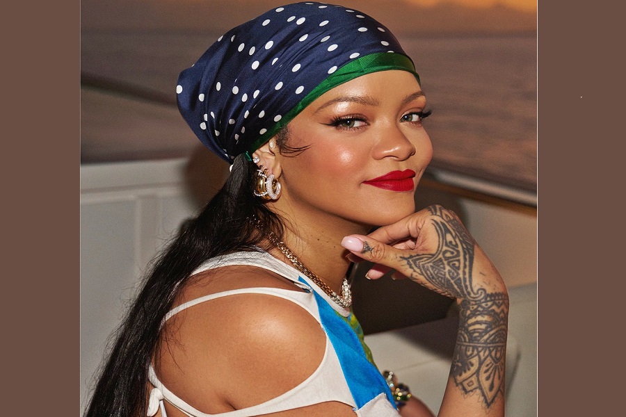Rihanna expecting third child, showcases baby bump at Met Gala