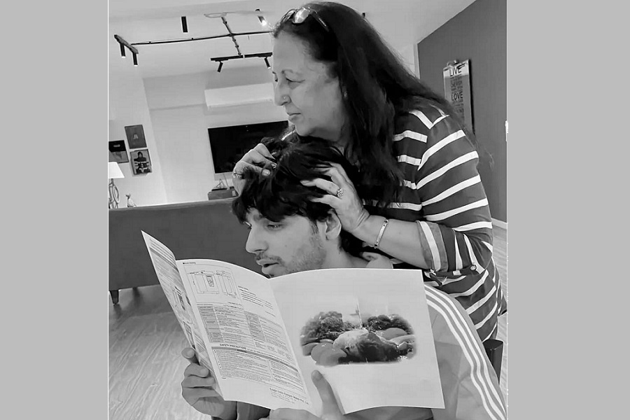 Sidharth Malhotra calls this Mother's Day 'special' as he gets ready to welcome his firstborn