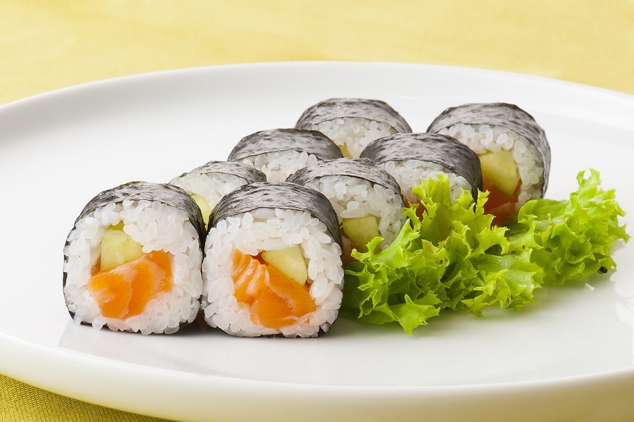 Veg Sushi Recipe (Maki Roll Style)