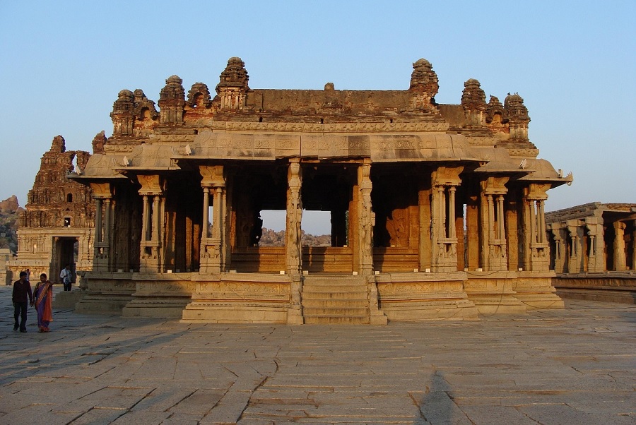 Hampi, Karnataka: A Journey Through the Stone-Carved Glory of the Vijayanagara Empire