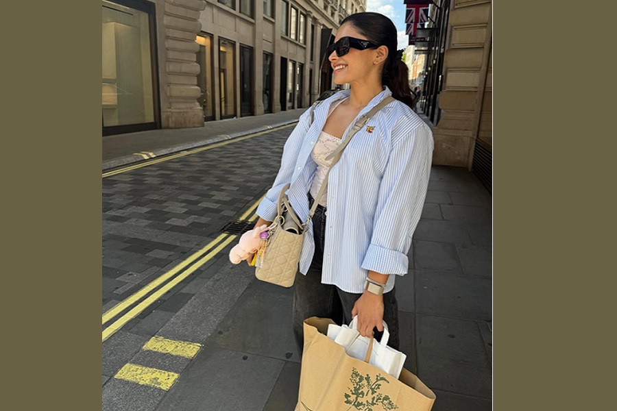 Here is what Rashmika Mandanna's day out in London looks like