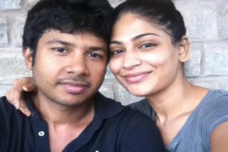 Actress Vijayalakshmi's husband pens adorable b'day greeting; Says she has a heart to match her beautiful face