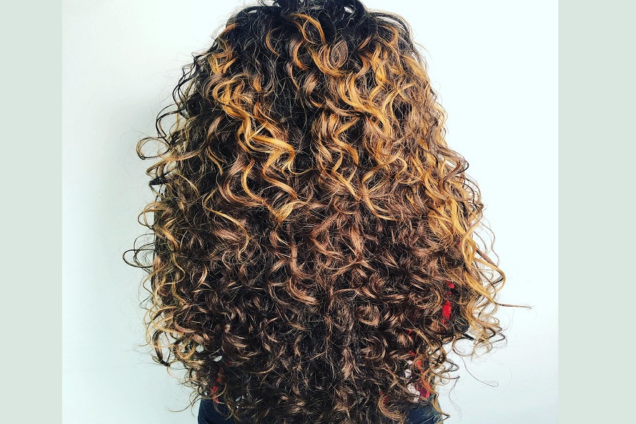 Curly Hair Routine: Products and Tips for Bouncy, Defined Curls