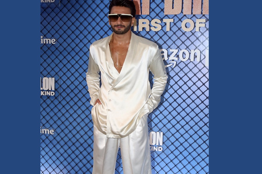 Kriti Sanon, Tamannaah Bhatia & others pen special birthday wishes for Ranveer Singh as he turns 40