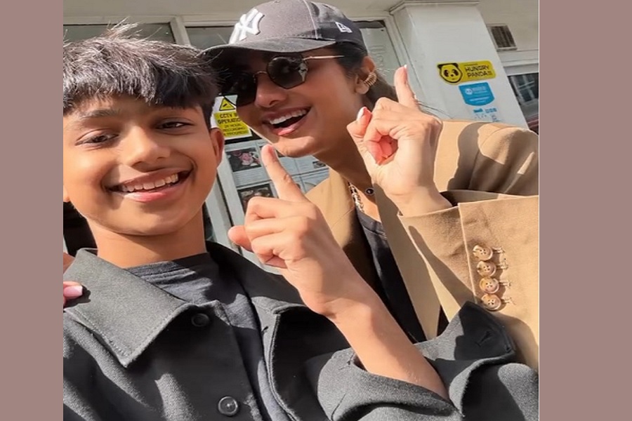 Shilpa Shetty shares a glimpse of her Sunday binge date with son Viaan in London