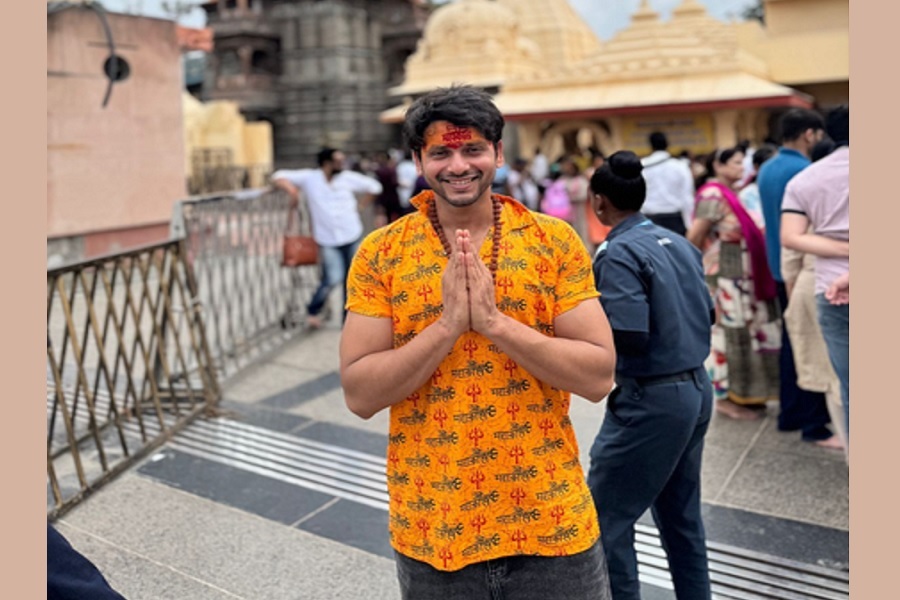 Ankit Raizada visits Kashi Vishwanath Temple, Mahakaleshwar Temple to seek blessings