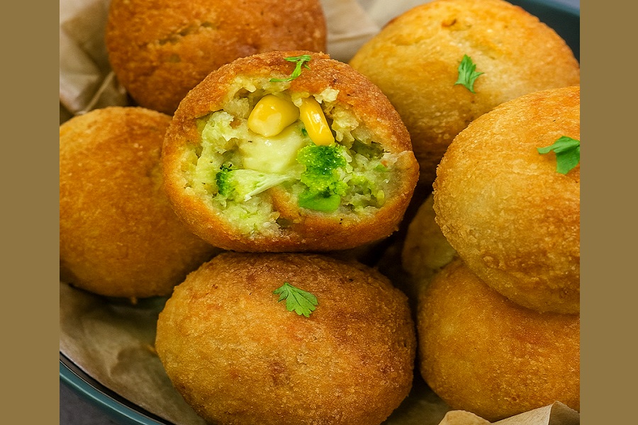Crispy Cheese Corn Balls