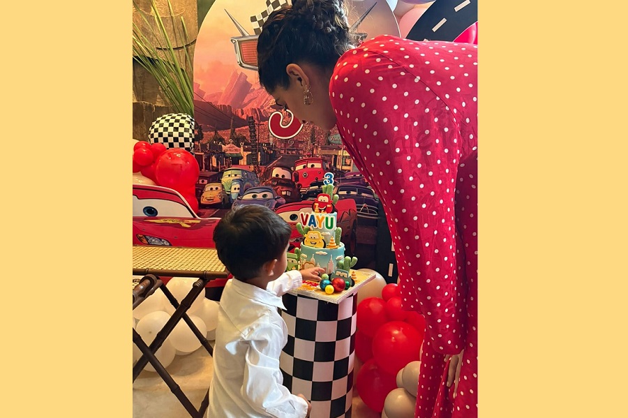 Sonam Kapoor says 'Mama loves you to the moon and back' as son Vayu turns 3