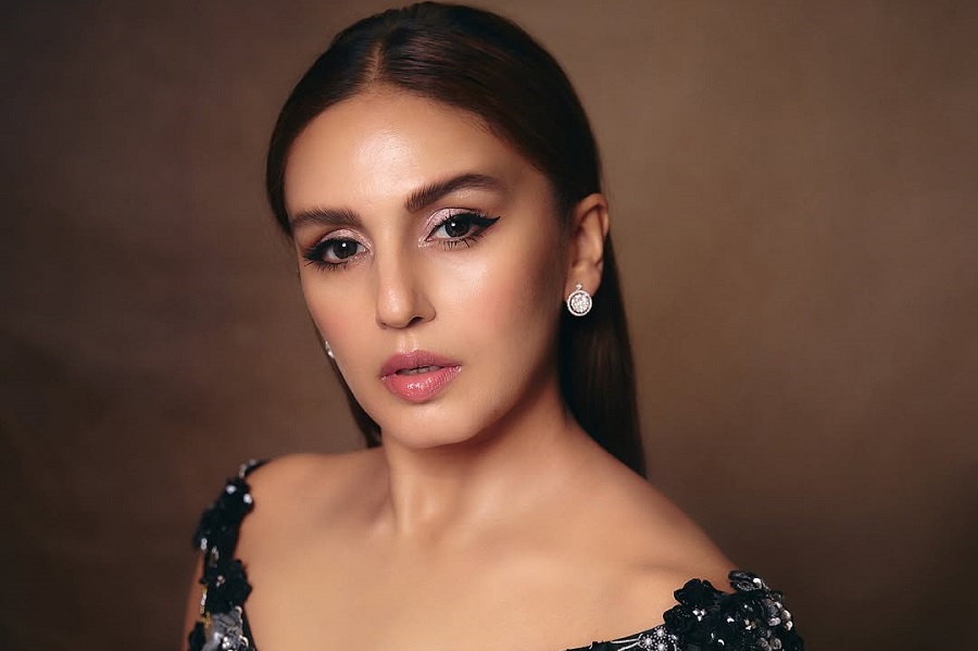 Huma Qureshi translates some popular Gen Z lingos in Maharani style
