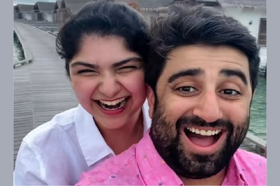 Anshula Kapoor says 'Life with you is saras' as she wishes fiance Rohan Thakkar a happy birthday