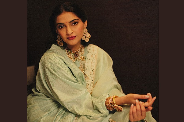 Sonam Kapoor is ‘shaadi ready’, reveals two looks she absolutely loved