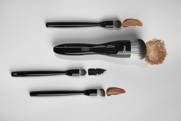 PAC’s Innovative 4-in-1 Makeup Brush Sets a New Standard in Compact Beauty Tools