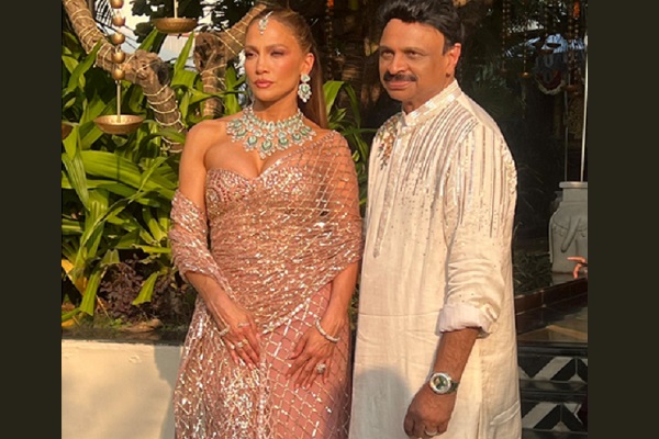 JLo dons Indian wear as she attends high-profile Indian wedding in Udaipur