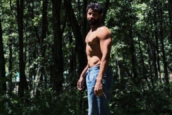 Siddhant Chaturvedi shares shirtless photos from his nature getaway