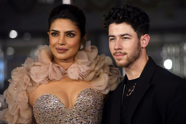 Priyanka Chopra says Nick took her over the clouds in plane on Karva Chauth