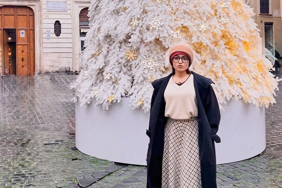 Rashmika Mandanna shares goofy vacation pics as she celebrates Christmas