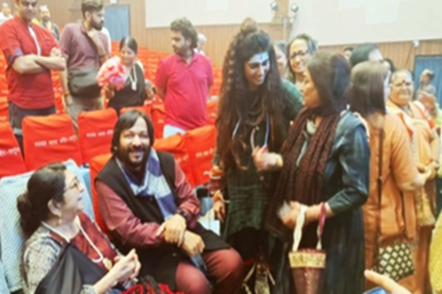 Mita Vashisht recalls 2025 joys alongside Roop Kumar Rathod, greets New Year with hope