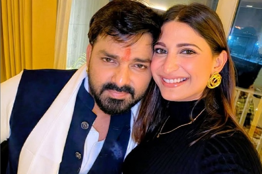 Aahana Kumra wishes ‘power star’ Pawan Singh on b’day: Stay child like