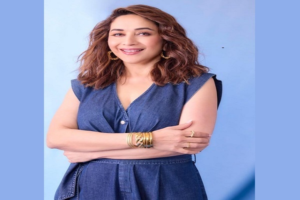 Madhuri Dixit recreates iconic ‘Dhak Dhak Karne Laga’ dance step