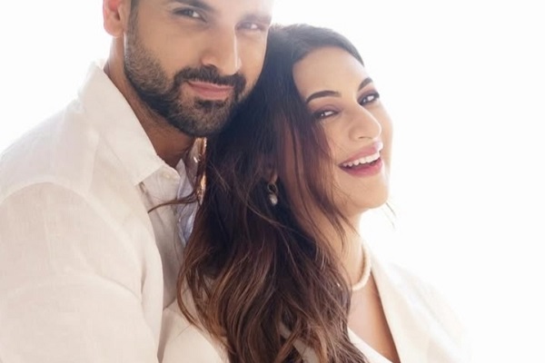 Divyanka Tripathi talks about calming her baby in the womb, says it stopped the rigorous kicking instantly