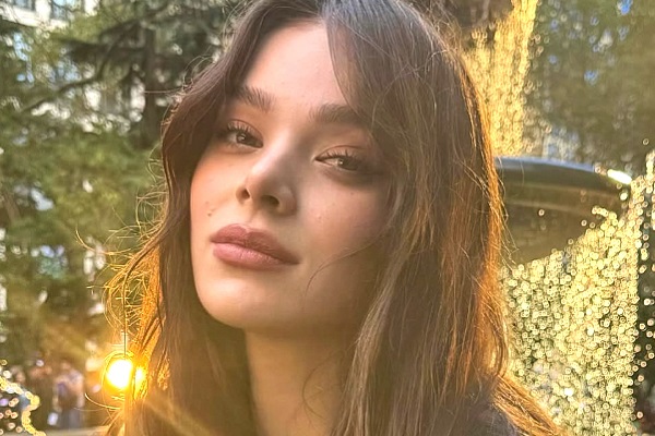 Hailee Steinfeld talks about her craving for 'uninterrupted' family time