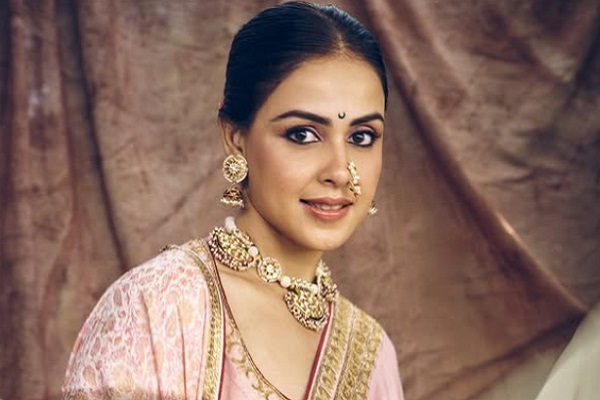 Genelia Deshmukh on wearing a bespoke Nauvari saree: Little piece of my roots