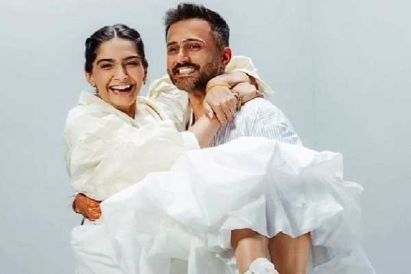 Sonam Kapoor celebrates a decade with Anand Ahuja: Love you more gently, intentionally and completely