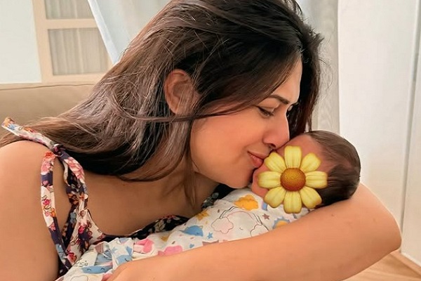 Divyanka Tripathi says ‘thanks for choosing me’ as she shares photos with twins