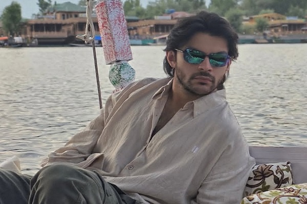 Veer Pahariya soaks in Kashmir's magic during first visit, calls it 'Paradise on Earth'