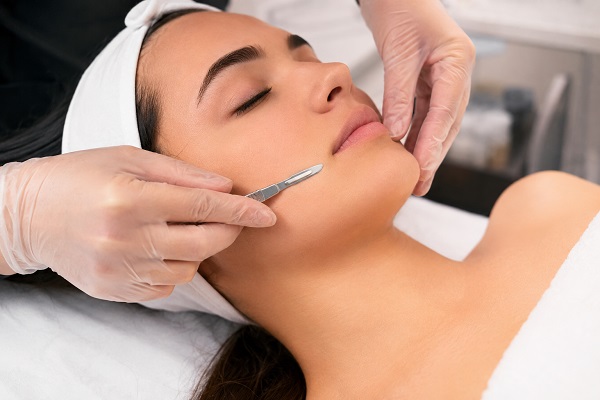 Dermaplaning Guide: Everything You Need to Know for Smooth, Glowing Skin