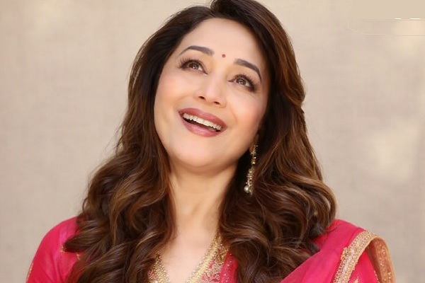 Madhuri Dixit recreates ‘Maskara’: Couldn’t resist this one