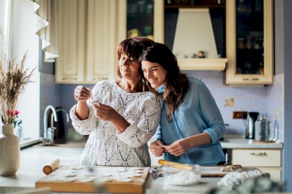 Fewer, larger meals healthier for obese women