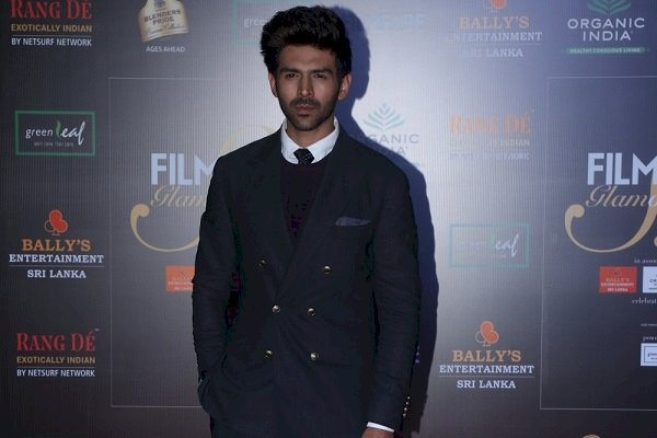 Kartik Aryan to walk virtual runway for Manish Malhotra at LFW