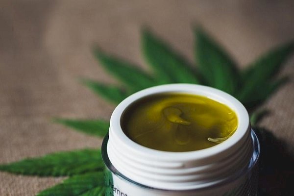 5 benefits of hemp induced skincare products