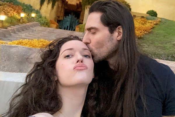 Kat Dennings posts a love-up pic with Andrew WK