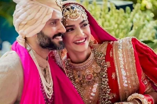 Sonam Kapoor-Anand Ahuja celebrate wedding anniversary, Rhea wishes on social media