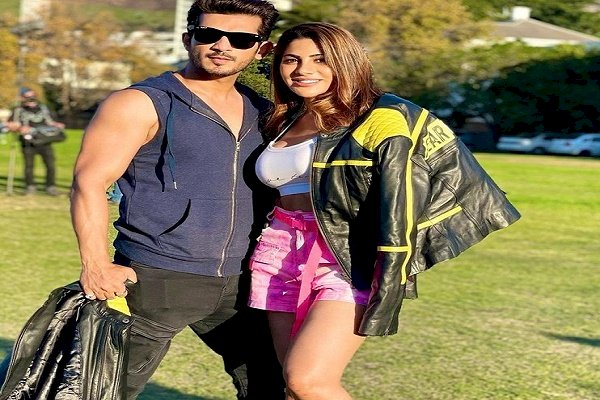 Arjun Bijlani posts pics with Nikki Tamboli, fans feel they look `perfect together`