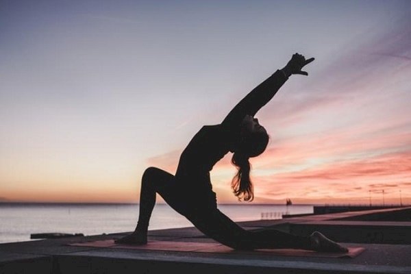 Detox yoga : How eating, asana practice and breathwork interconnect