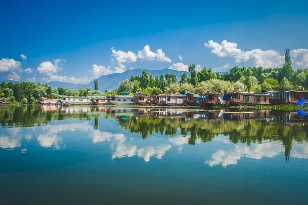 Kashmir tourism in top gear towards revival