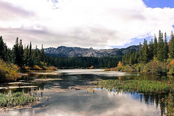 Experience the Californian outdoors in Mammoth Lakes