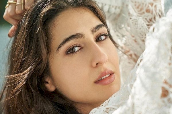 Sara Ali Khan juggles between multiple shoots