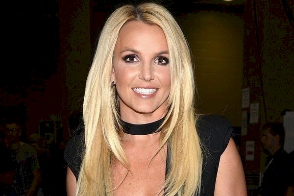 Britney Spears announces pregnancy days after subtly revealing she's married