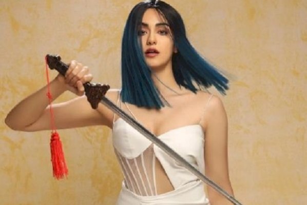 Adah Sharma takes rigorous sword fighting lessons for her next