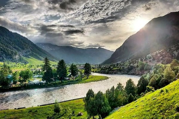 Exploring the panoramic Gurez Valley